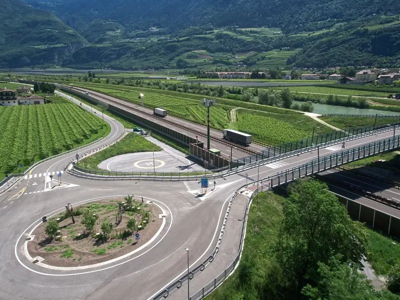 rotatoria_Salorno (2).jpg